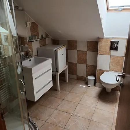 Posestvo Rozengrunt Pri Mihelicu * Lokavec (Sveta Ana)