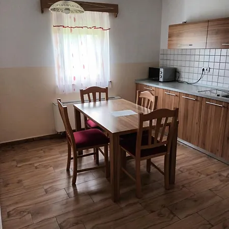 Posestvo Rozengrunt Pri Mihelicu Фермерский дом Lokavec (Sveta Ana)